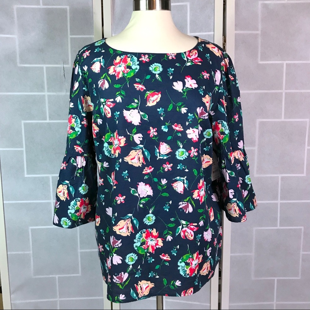 Time & Tru XXXL Floral bell sleeve top navy blue